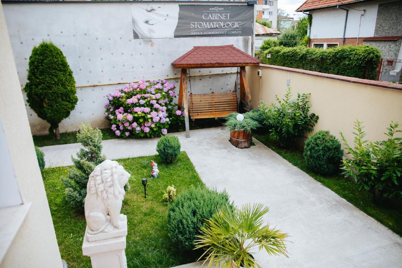 Pensiunea Casa Cristal Targu Jiu Ngoại thất bức ảnh
