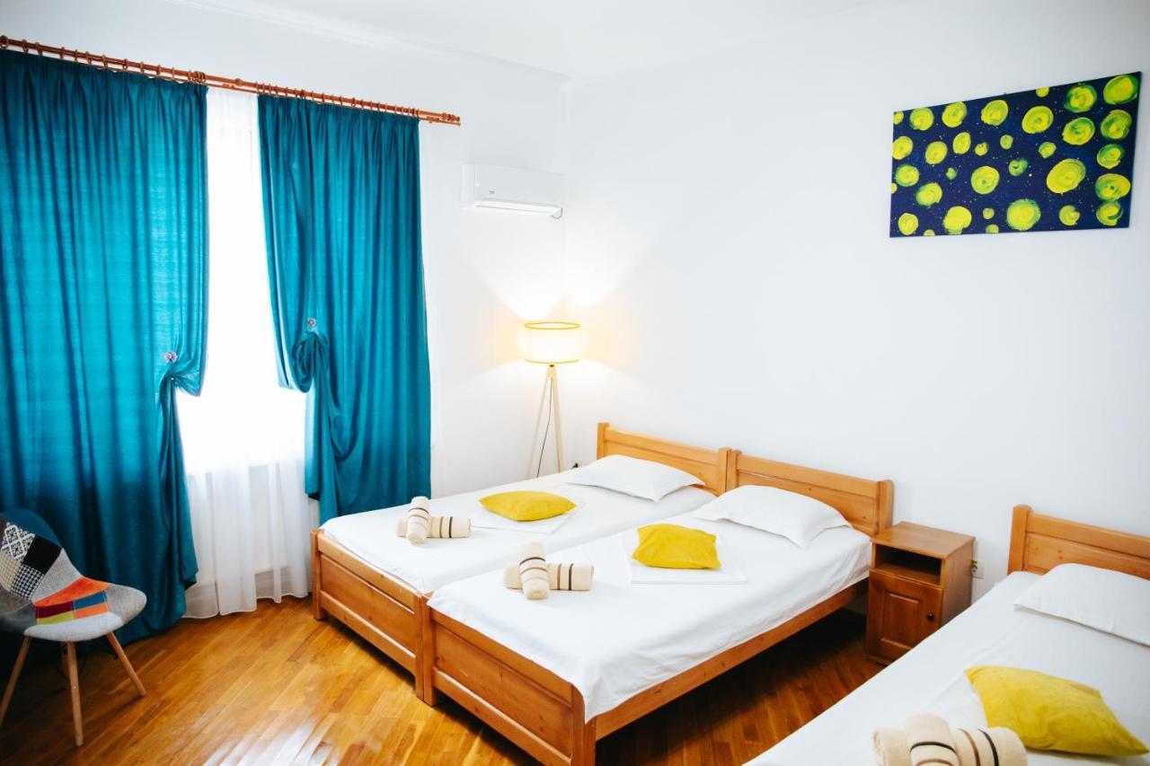 Pensiunea Casa Cristal Targu Jiu Ngoại thất bức ảnh